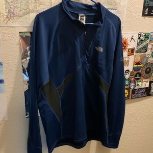 EUC north face half zip sweatshirt